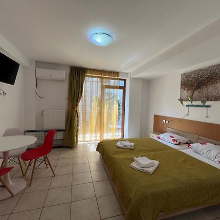 Garsoniere Victor Seaview Aer Conditionat Primim Carduri Vacanta 150 M De Plaja Reyna Beach Appartement Constanţa Buitenkant foto