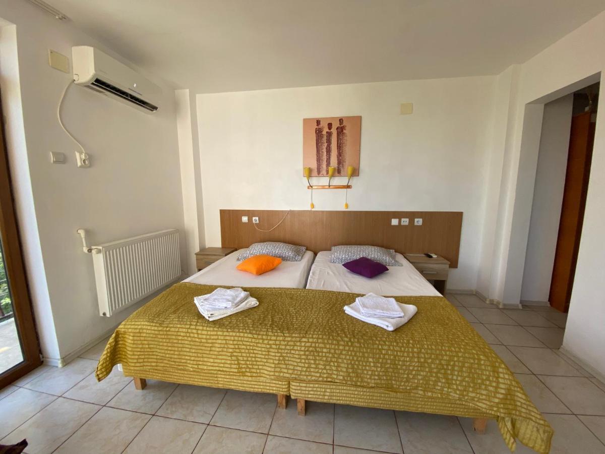 Garsoniere Victor Seaview Aer Conditionat Primim Carduri Vacanta 150 M De Plaja Reyna Beach Appartement Constanţa Buitenkant foto