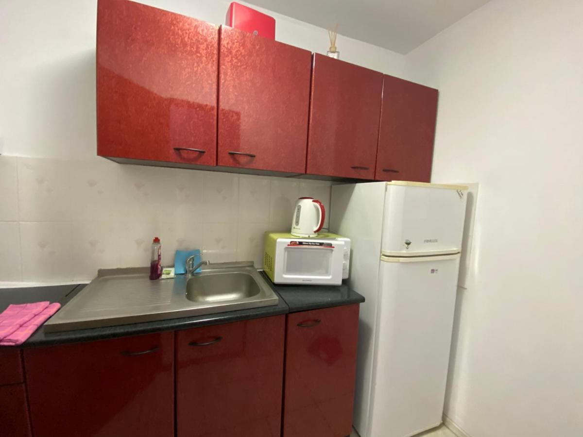 Garsoniere Victor Seaview Aer Conditionat Primim Carduri Vacanta 150 M De Plaja Reyna Beach Appartement Constanţa Buitenkant foto
