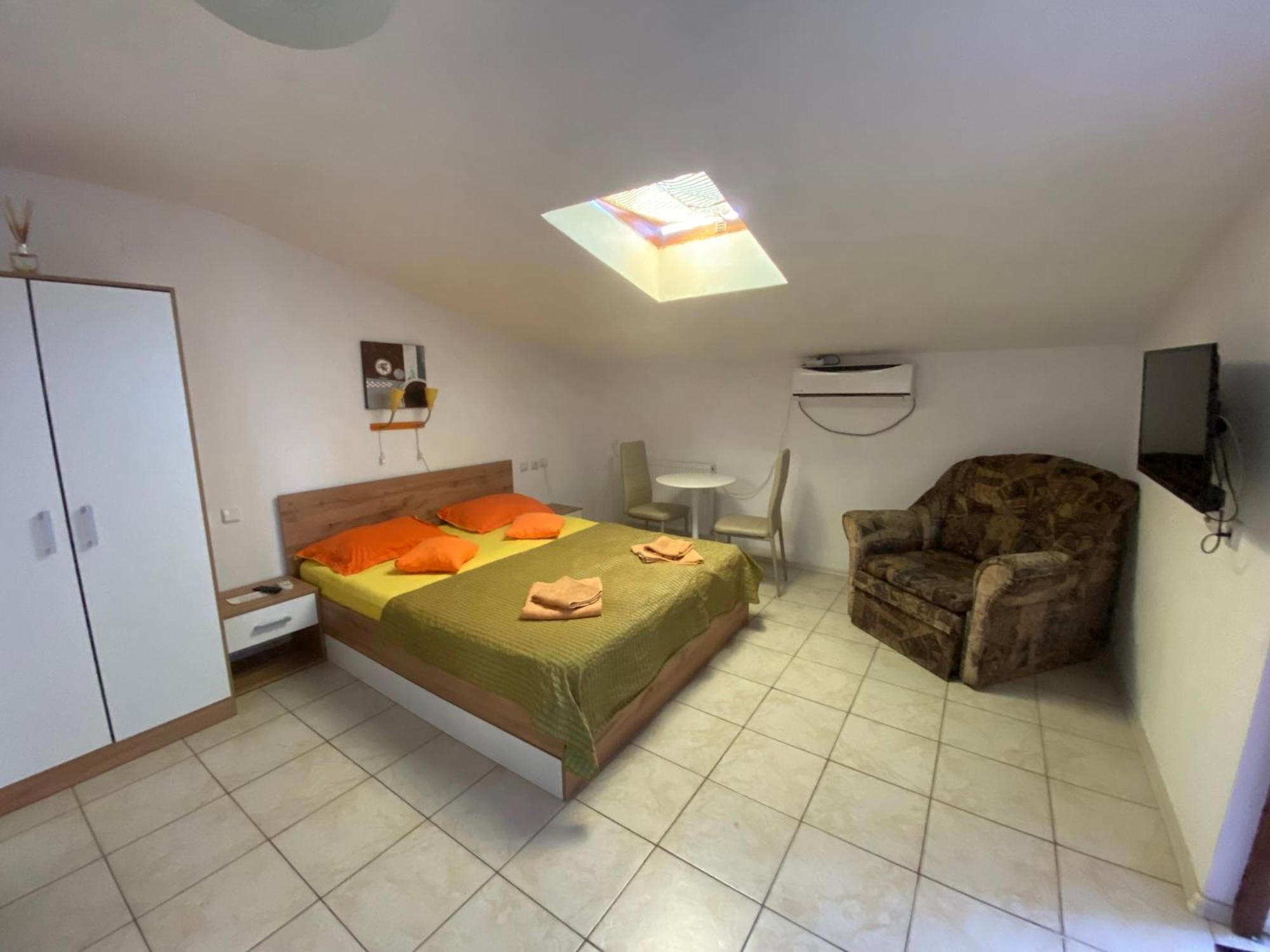 Garsoniere Victor Seaview Aer Conditionat Primim Carduri Vacanta 150 M De Plaja Reyna Beach Appartement Constanţa Buitenkant foto