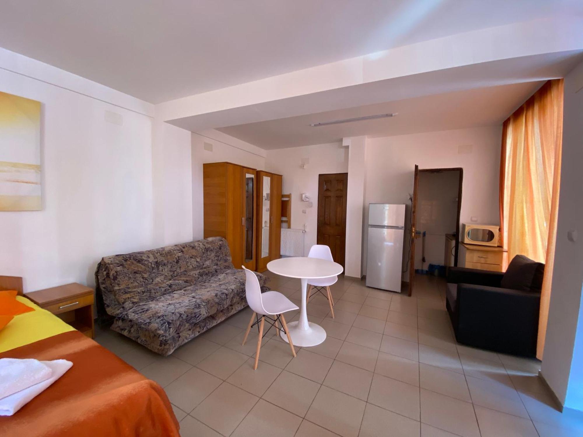 Garsoniere Victor Seaview Aer Conditionat Primim Carduri Vacanta 150 M De Plaja Reyna Beach Appartement Constanţa Buitenkant foto