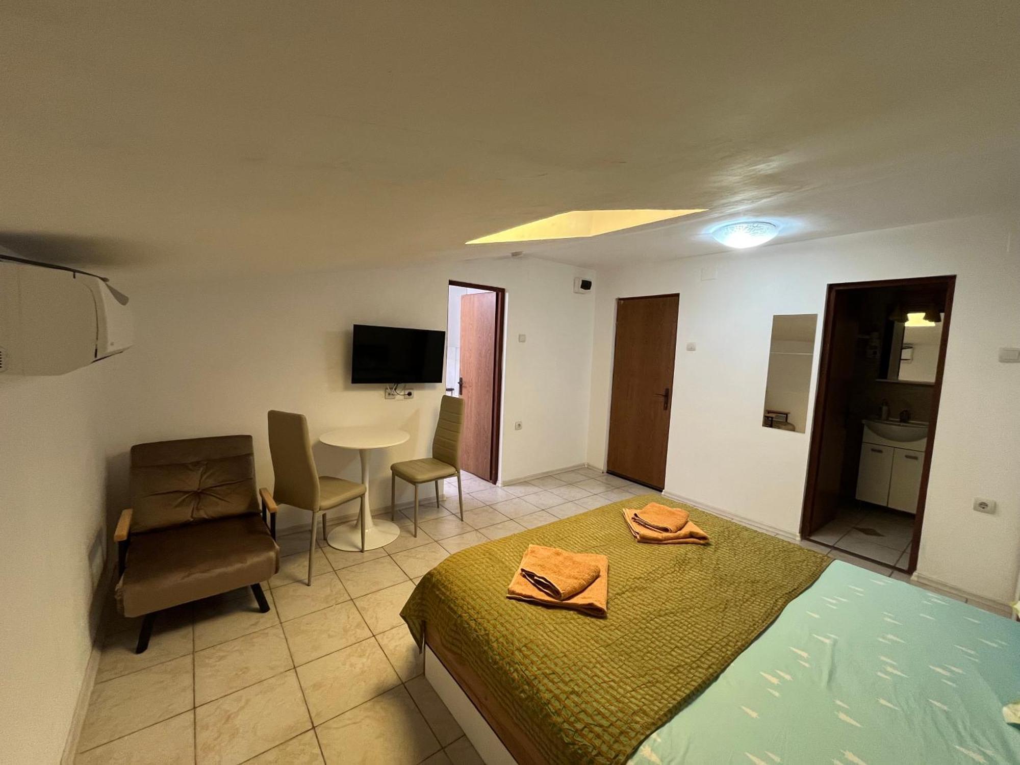 Garsoniere Victor Seaview Aer Conditionat Primim Carduri Vacanta 150 M De Plaja Reyna Beach Appartement Constanţa Buitenkant foto