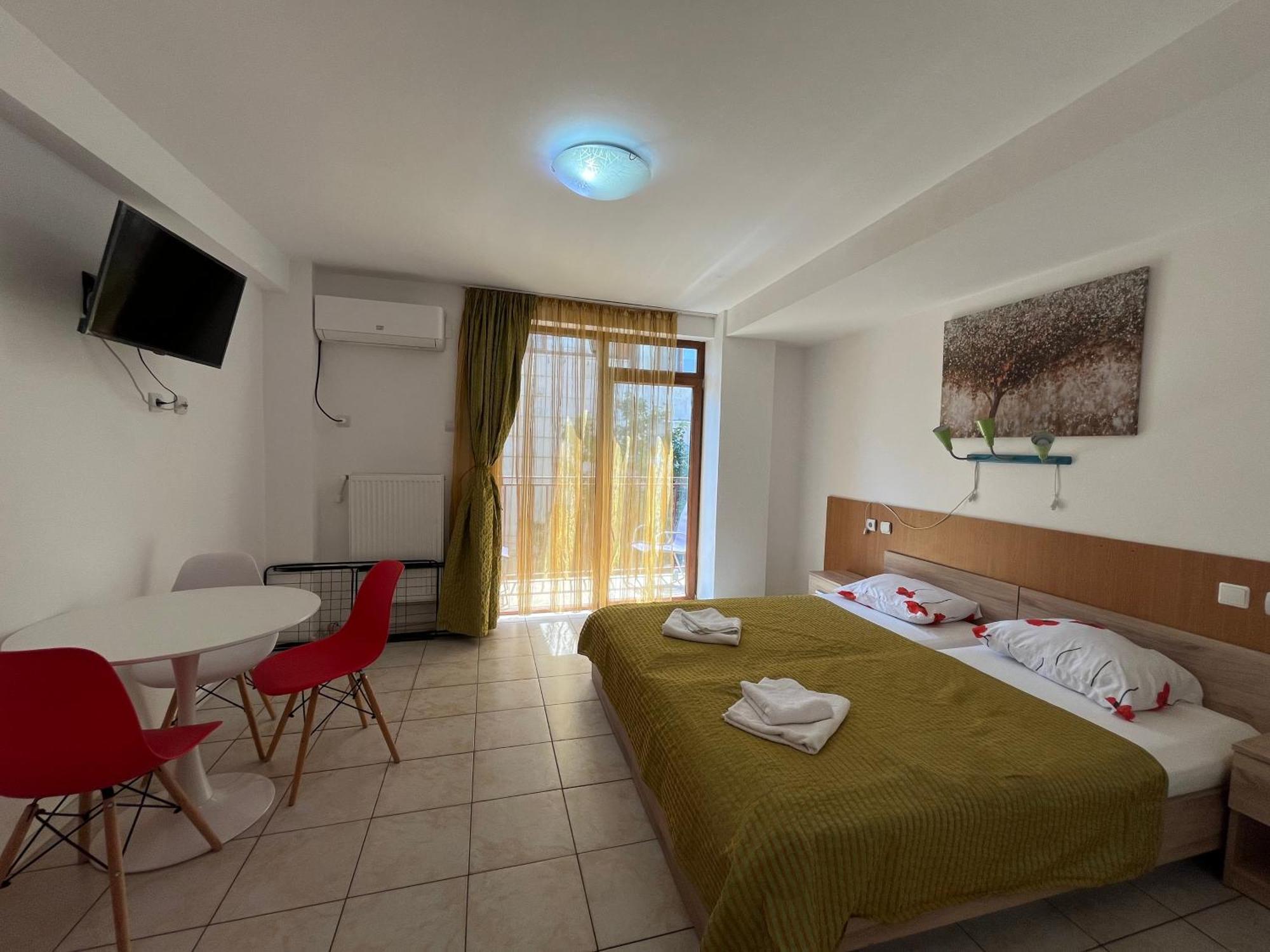 Garsoniere Victor Seaview Aer Conditionat Primim Carduri Vacanta 150 M De Plaja Reyna Beach Appartement Constanţa Buitenkant foto