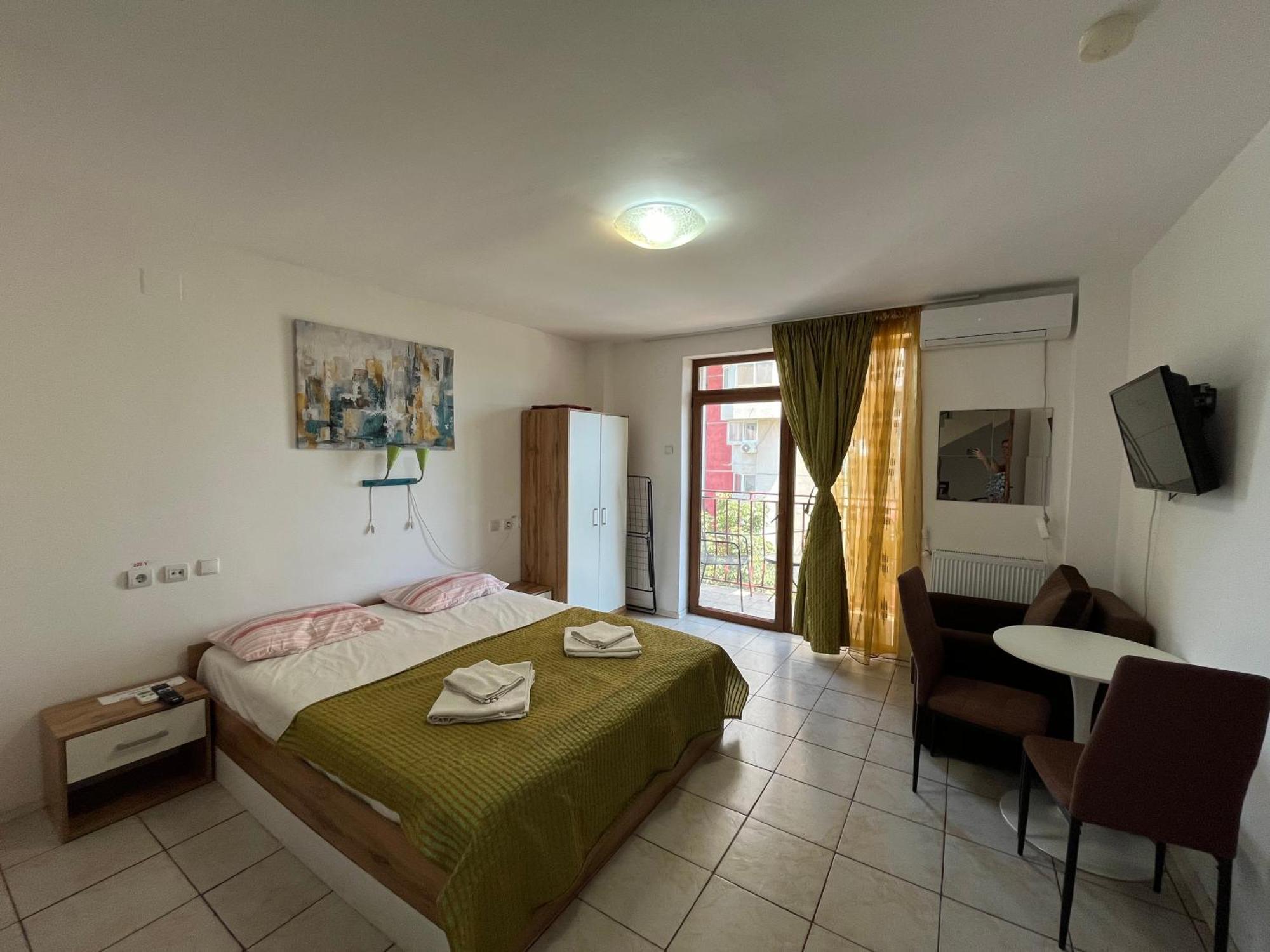 Garsoniere Victor Seaview Aer Conditionat Primim Carduri Vacanta 150 M De Plaja Reyna Beach Appartement Constanţa Buitenkant foto