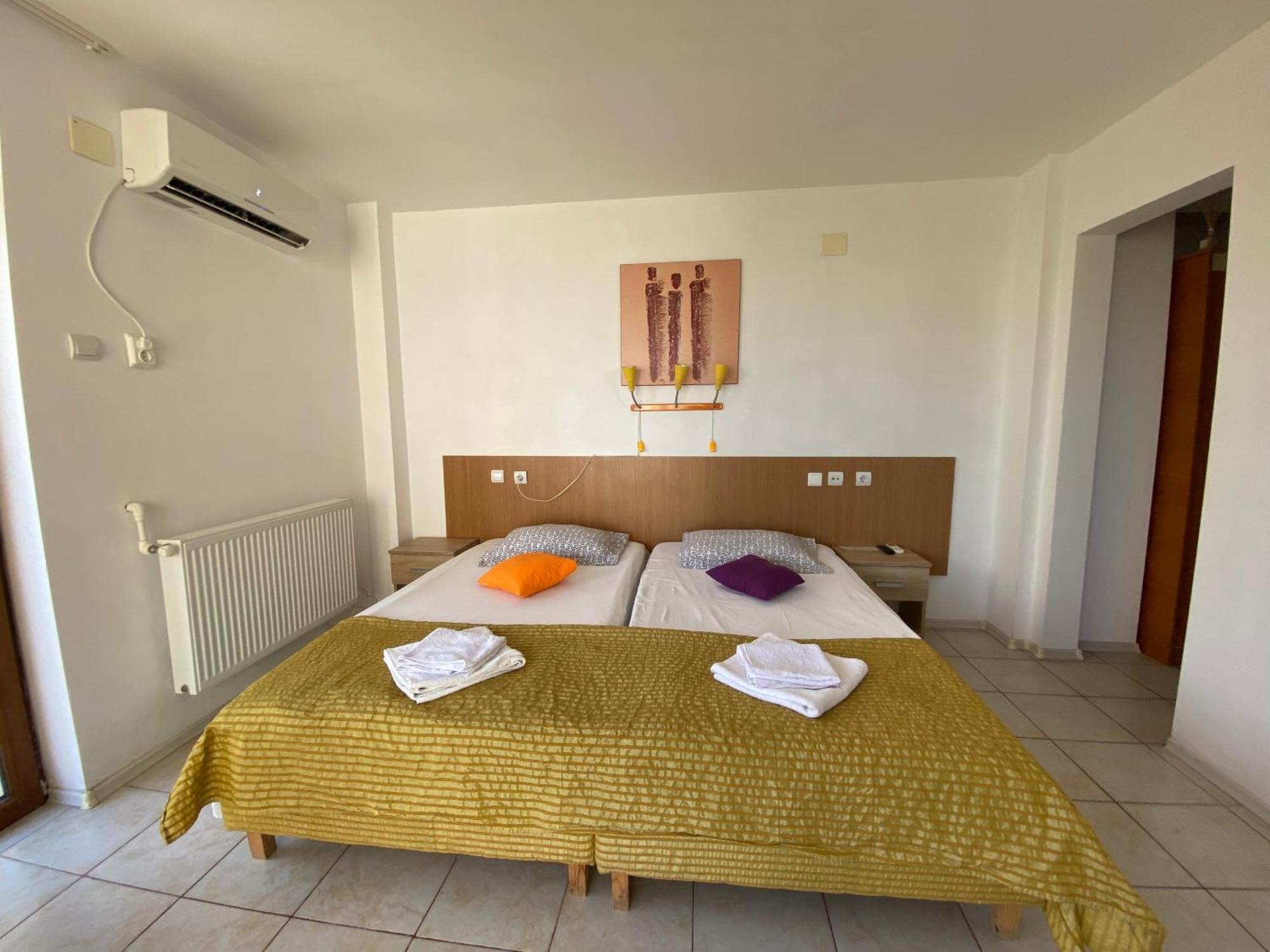 Garsoniere Victor Seaview Aer Conditionat Primim Carduri Vacanta 150 M De Plaja Reyna Beach Appartement Constanţa Buitenkant foto