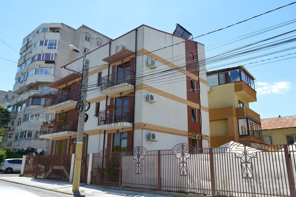 Garsoniere Victor Seaview Aer Conditionat Primim Carduri Vacanta 150 M De Plaja Reyna Beach Appartement Constanţa Buitenkant foto